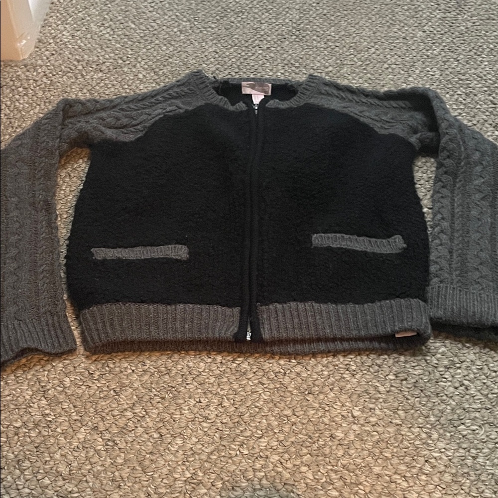 Forever 21 Black & Gray Knit Zip-Up Sweater